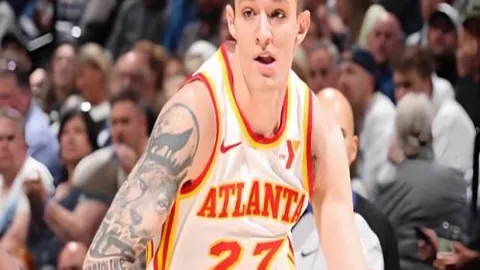 瓜迪奥拉突变！亚亚-图雷炮轰：全年弃我不用，却仍让我待队？