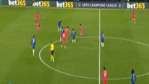 新加坡男子水球队三连胜，U20水球世锦赛晋级指日可待。